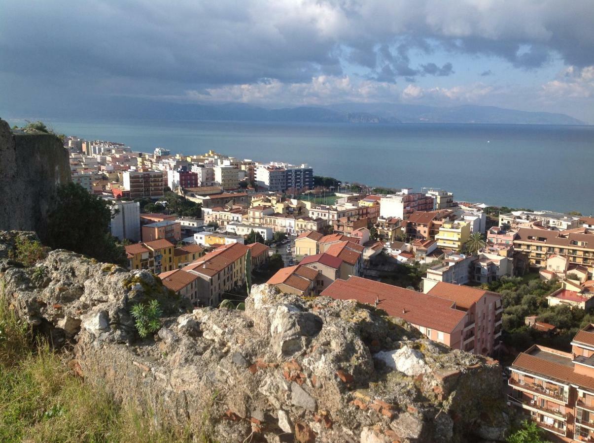 La Casa Del Nonno Bed & Breakfast Milazzo Exterior photo