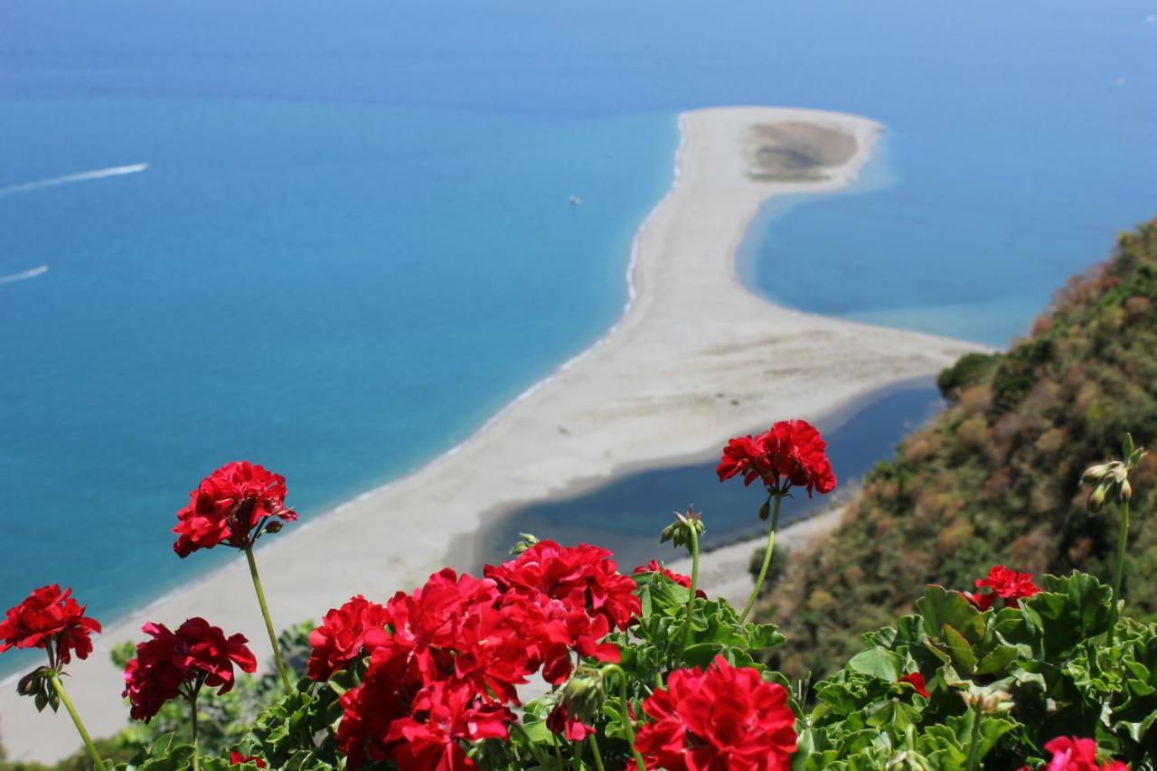 La Casa Del Nonno Bed & Breakfast Milazzo Exterior photo