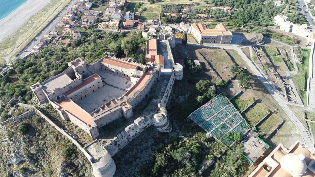 La Casa Del Nonno Bed & Breakfast Milazzo Exterior photo