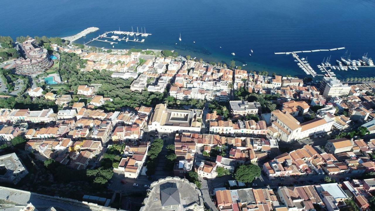 La Casa Del Nonno Bed & Breakfast Milazzo Exterior photo